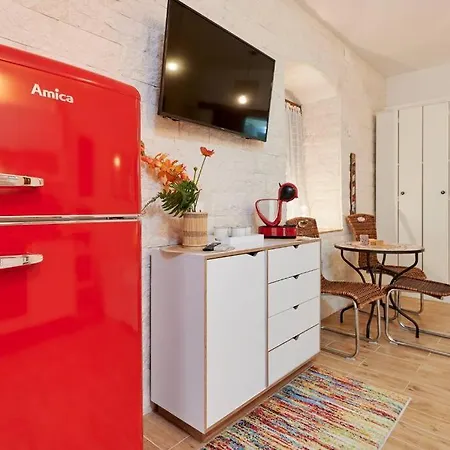 Ivan Apartment *